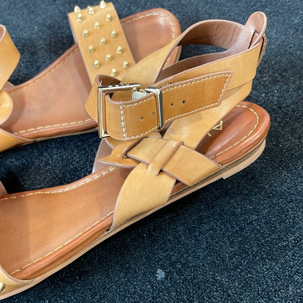 Sandals - Picture 3 of 3